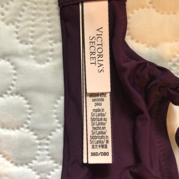 Brand new Victoria Secrets Bra - Picture 2 of 3